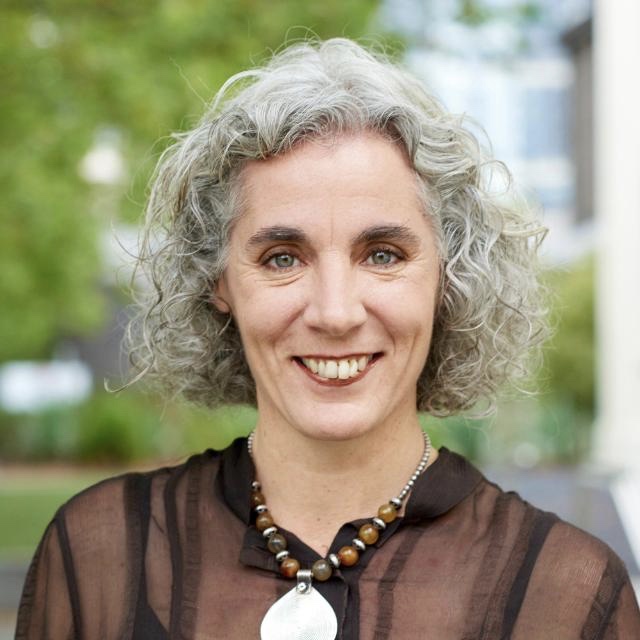 Dr. Marta Poblet